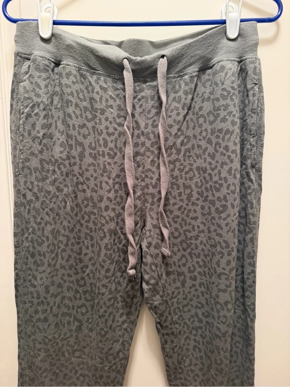 Thread & Supply Gray Leopard-Print Joggers